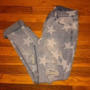 Easel Brand Straight Fit Distressed Star Mom Jeans Size Medium